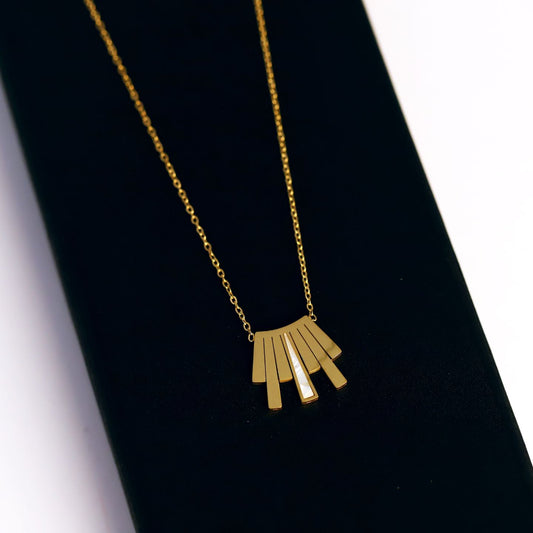 Golden Fan Design Necklace