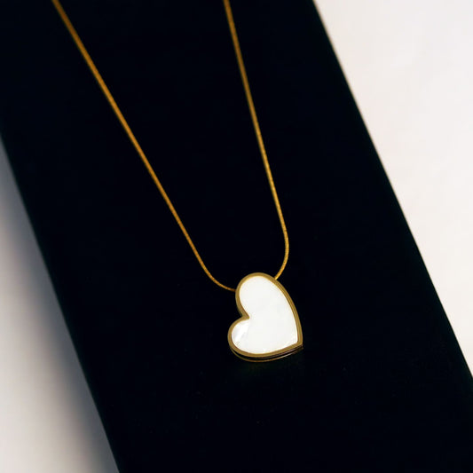 Minimal Heart Pendant Necklace – Anti-Tarnish Dailywear Jewellery