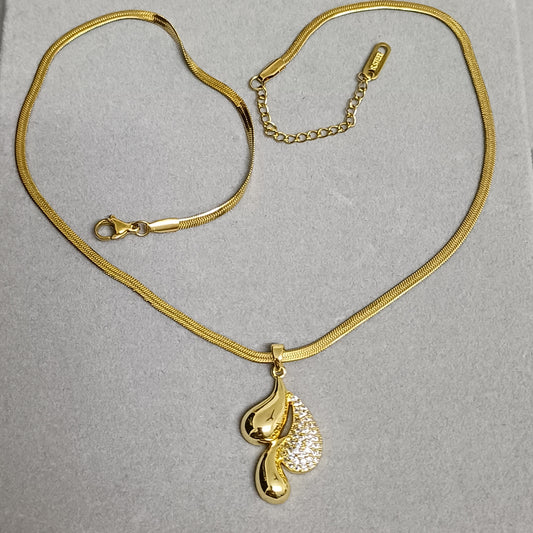 Golden diamond Pendant Necklace